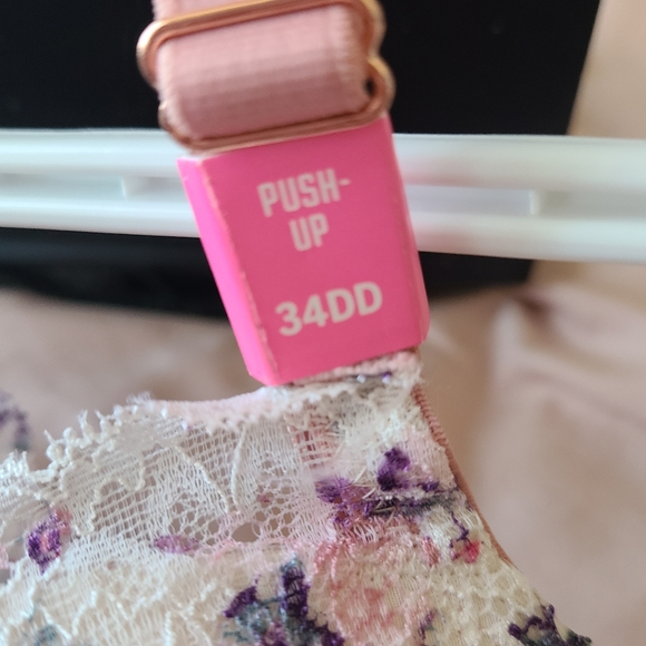 NWT 34DD Pink Date Racerback Push-Up with Rose Gold Hardware - Picture 3 of 12